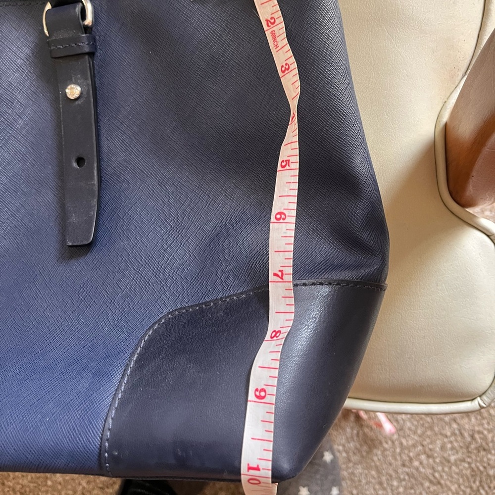 Tumi tote New without tag - Picture 9 of 11
